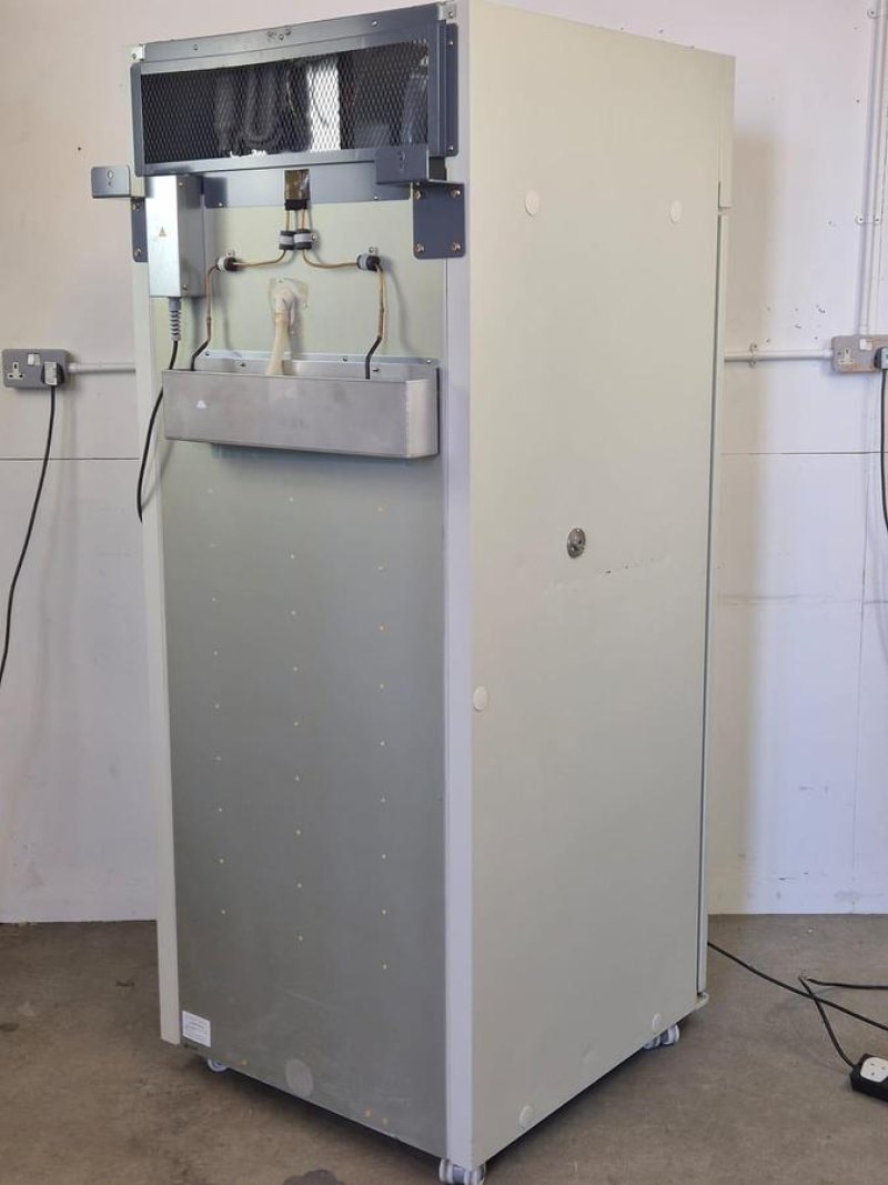 Sanyo MPR 720 Labcool Pharmaceutrical Refrigerator