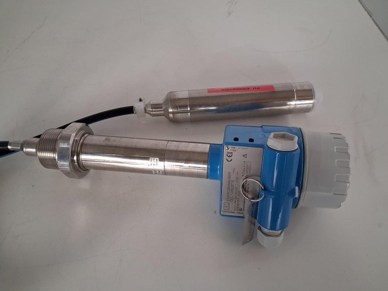 Endress+Hauser Deltapilot S FMB70 Hydrostatische Füllstandsonde