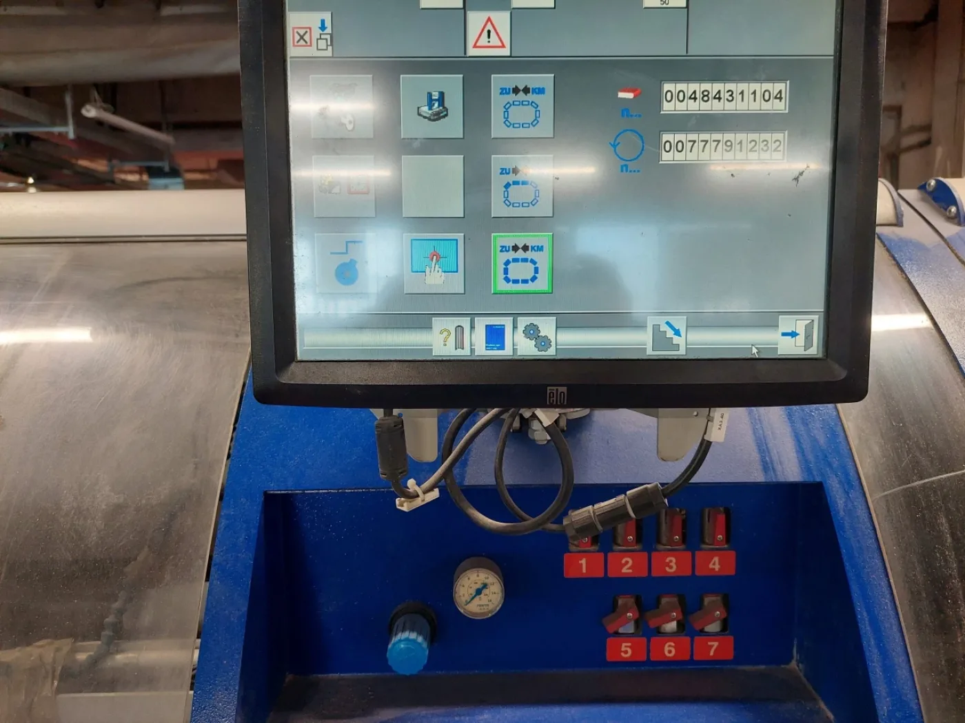 Kolbus KM 473 perfect binder - 3