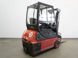 Frontstapler Linde E 16 335-02 (2002)