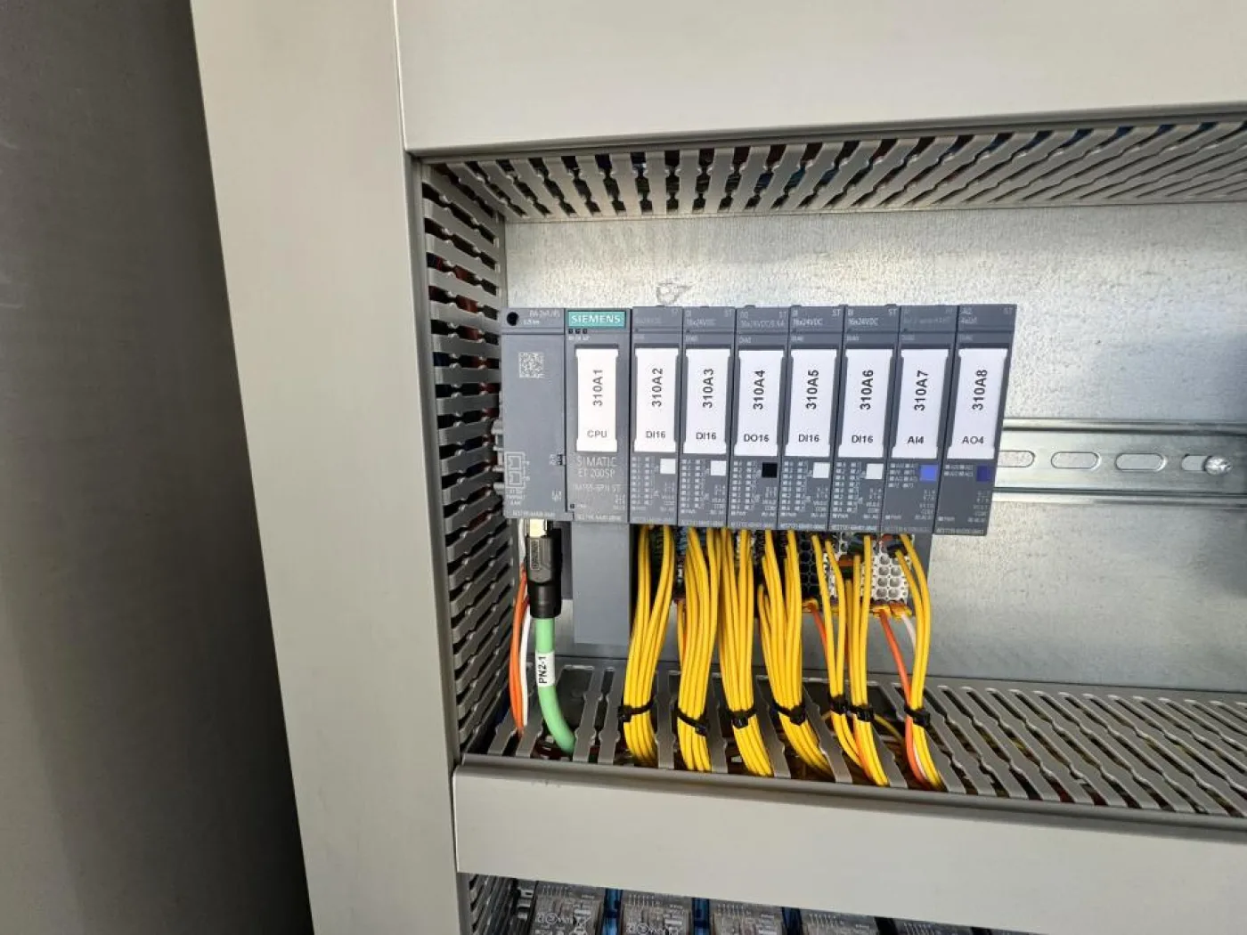 Elmon Electric Patch Cabinet - 5