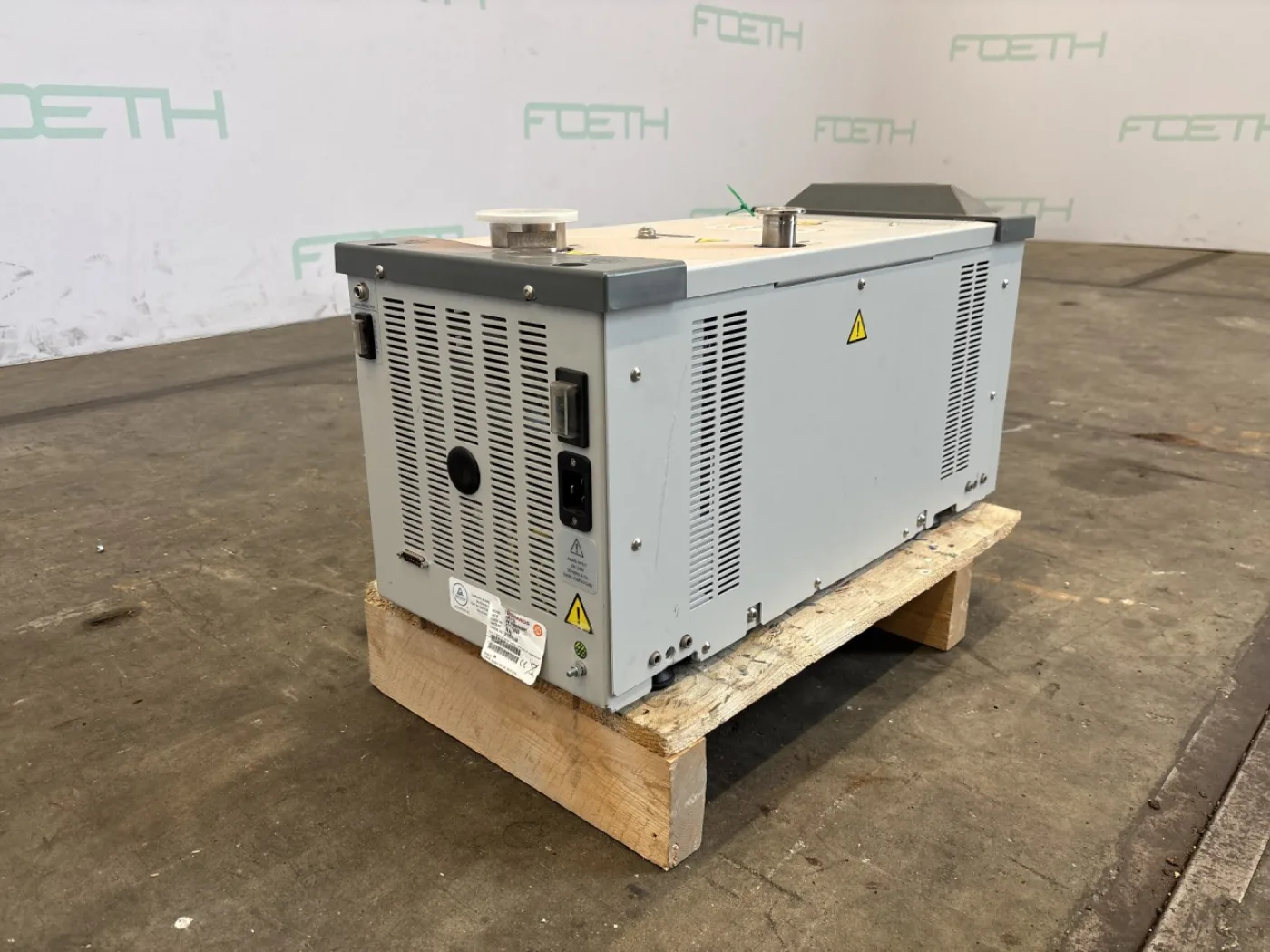 Edwards nXL 110i - Vacuum pump - 1