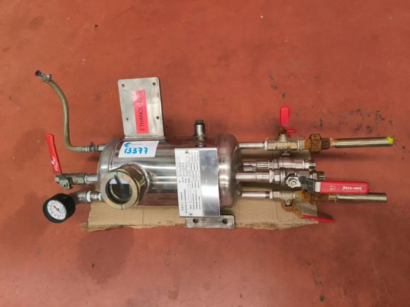 STAINLESS STEEL BOILER TANK 3 LITERS WITH INTERIOR COIL OF 0.25 LITERS