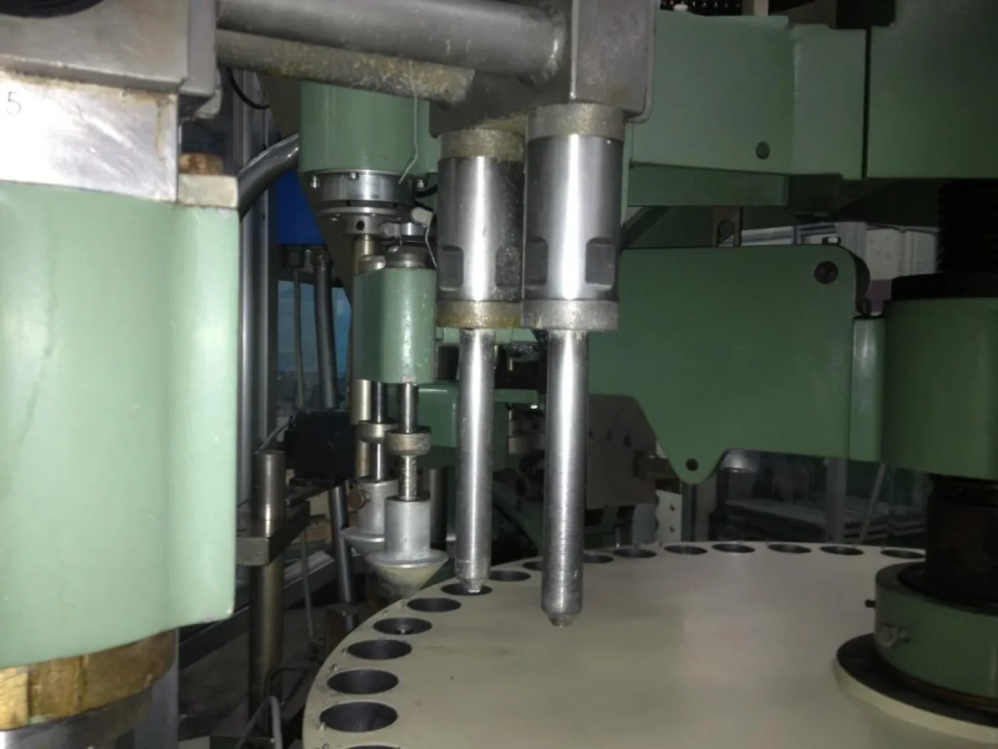 INTUBETTATRICE PER TUBETTI METALLICI – COMADIS – MOD. 720 A - 5