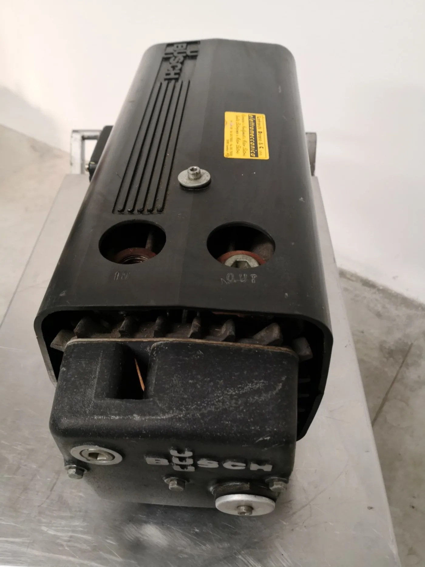 POMPA DA VUOTO – BUSCH – Mod. SV 1025-B008 - 4