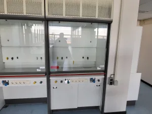 2032 - Used Interfurn Fumehood (120cm)