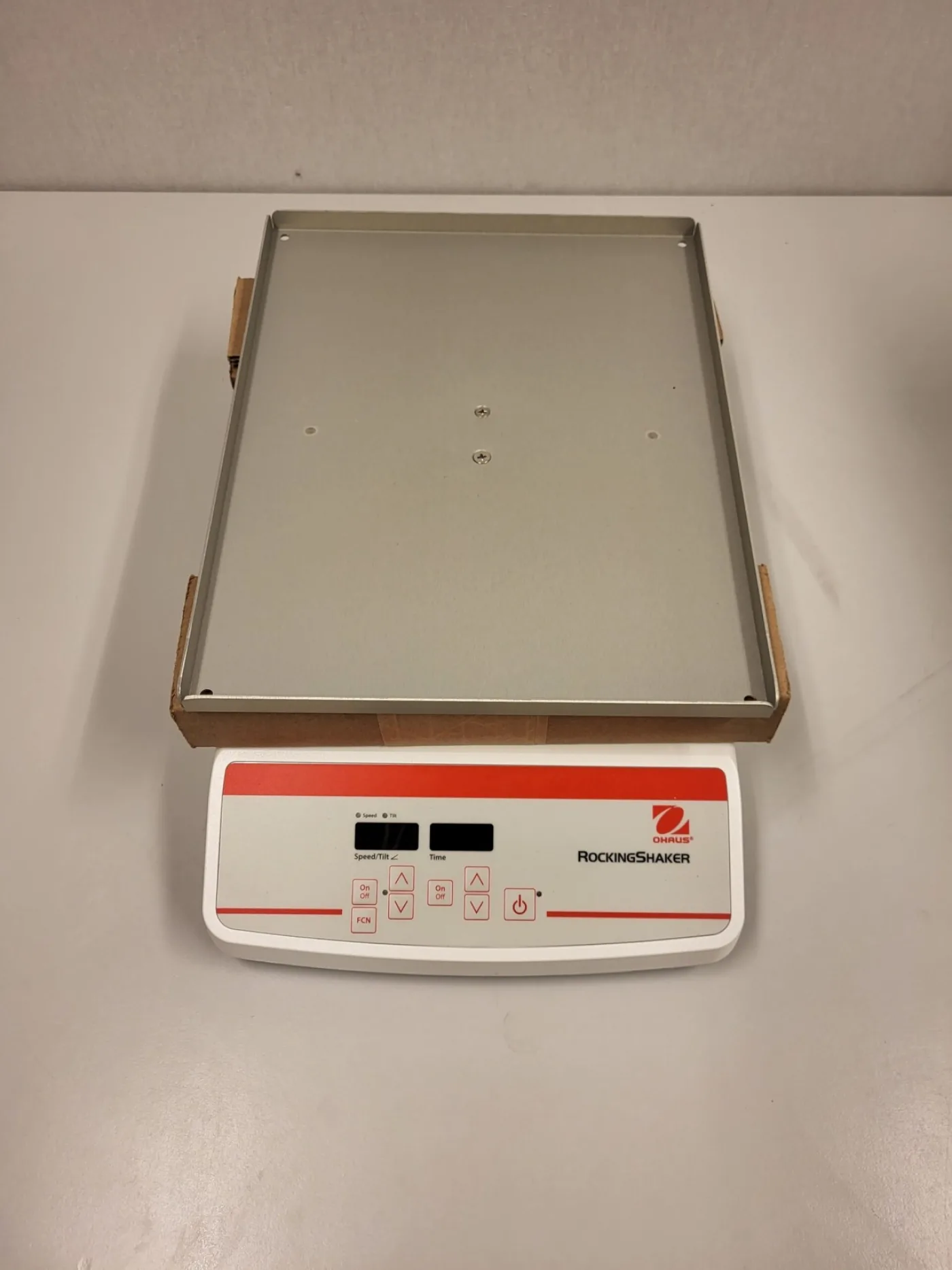 2180 - New Ohaus Rocking shaker SHRK04DG - 1