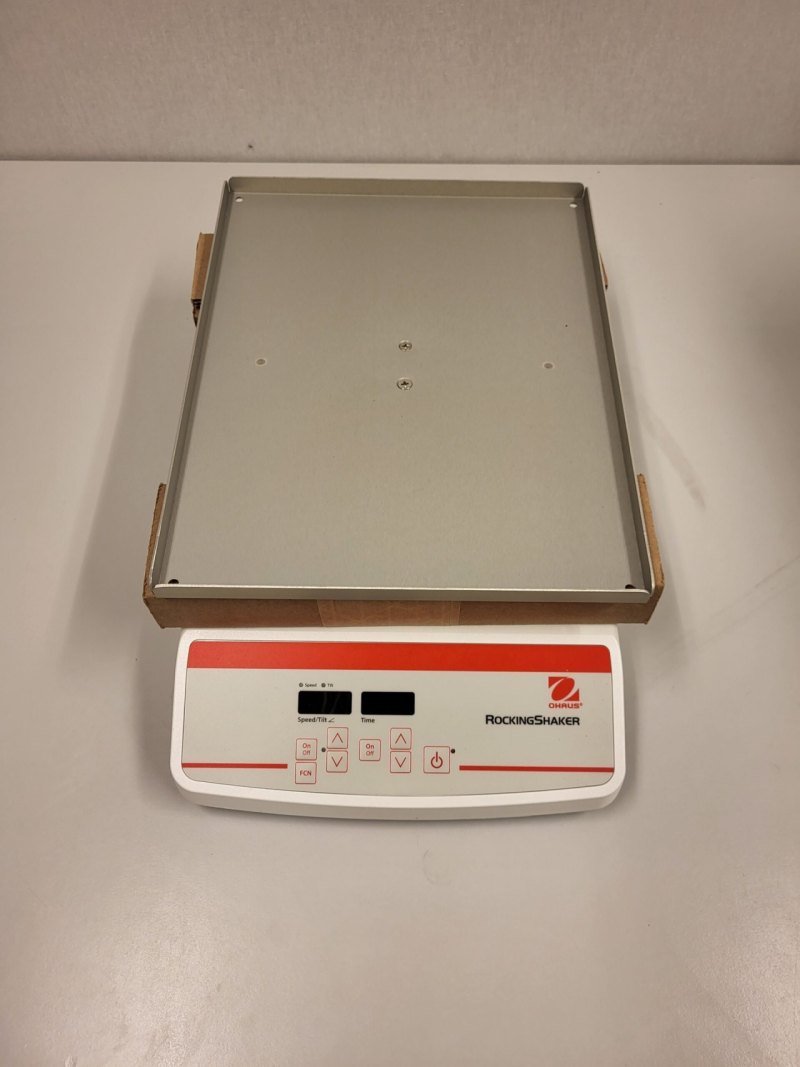 2180 - New Ohaus Rocking shaker SHRK04DG