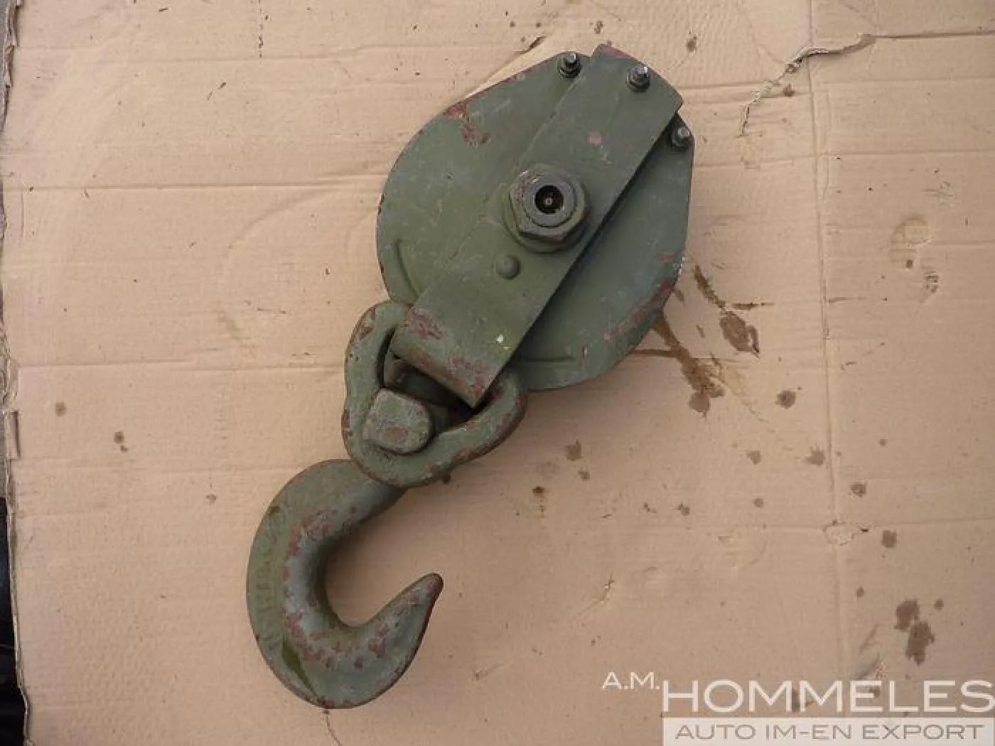 Snatch block with hook - 1