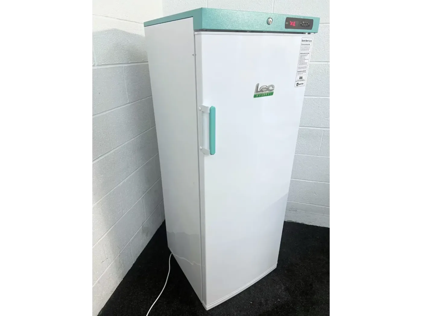 Lec Medical LSF232UK Laboratory Freezer - 2