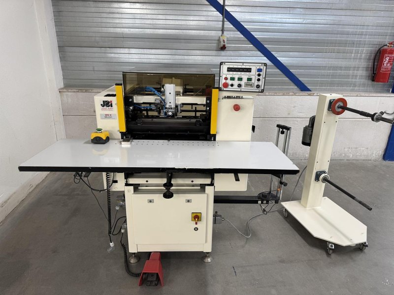 jBI BB43H Wire-O® binding machine