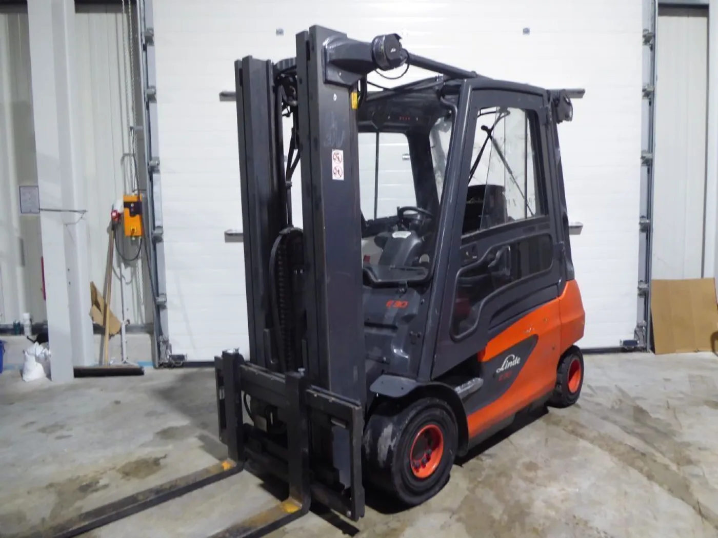Linde E30-01 - 1