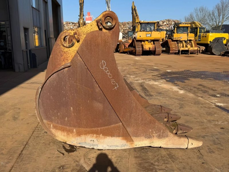 Excavator bucket 385 HH8 / 1800