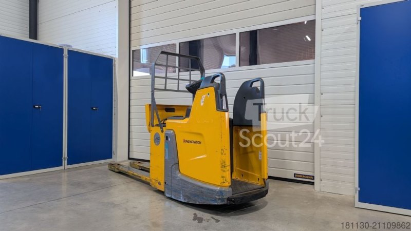 Jungheinrich ERE 225 f. P.
