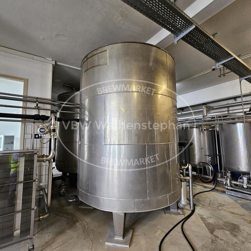 Water tanks (2 pcs.)
