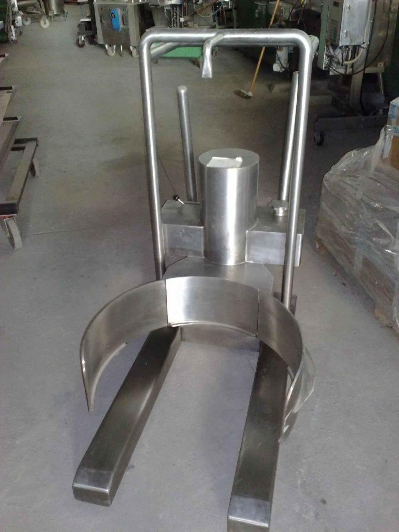 CARRELLO ELEVATORE PORTAFUSTI IDRAULICO – CORA - 3