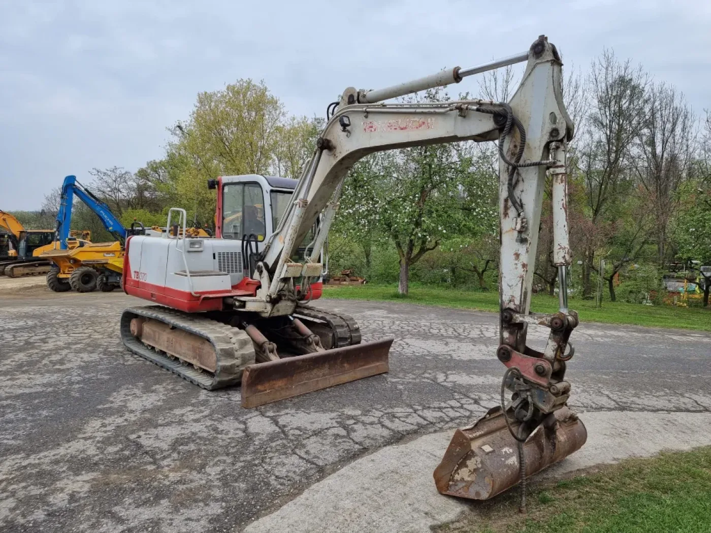 Takeuchi - TB 070 - 4