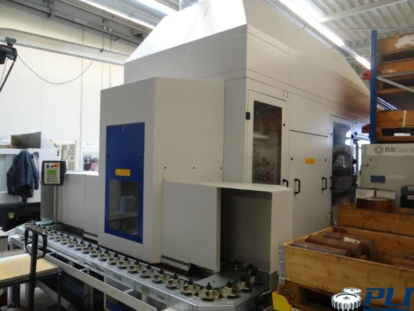 8 AXIS KNIFE CUTTING MACHINE – LIEBHERR – LFS 380 - 6