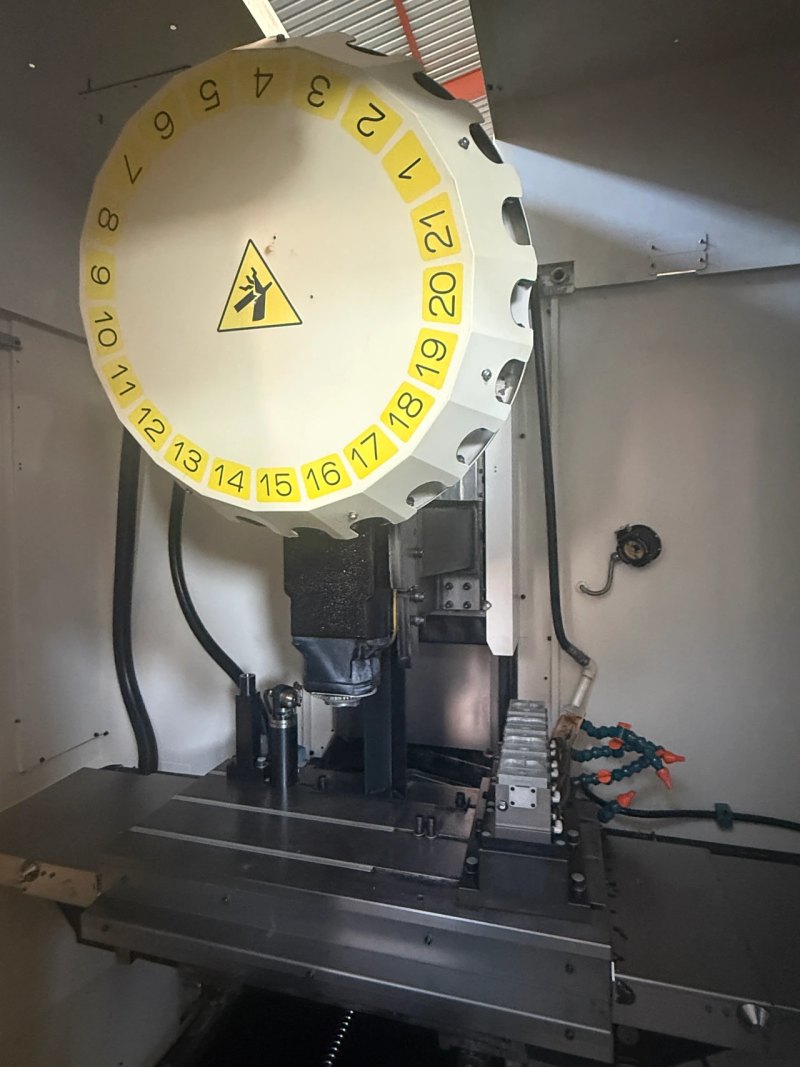 023567 - FANUC ROBODRILL ALPHA D21L i A5