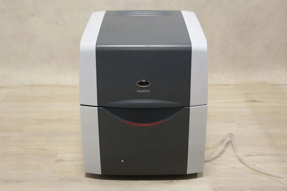 Shimadzu MCE-202 MultiNA Microchip Elektroforese Systeem