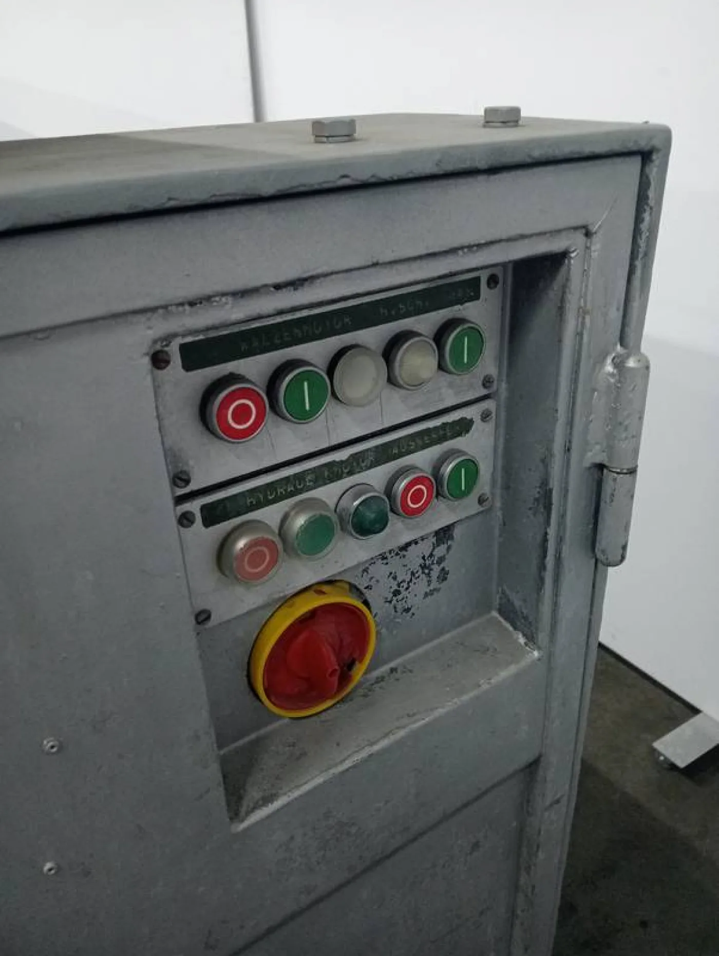 Dehairing machine - 3