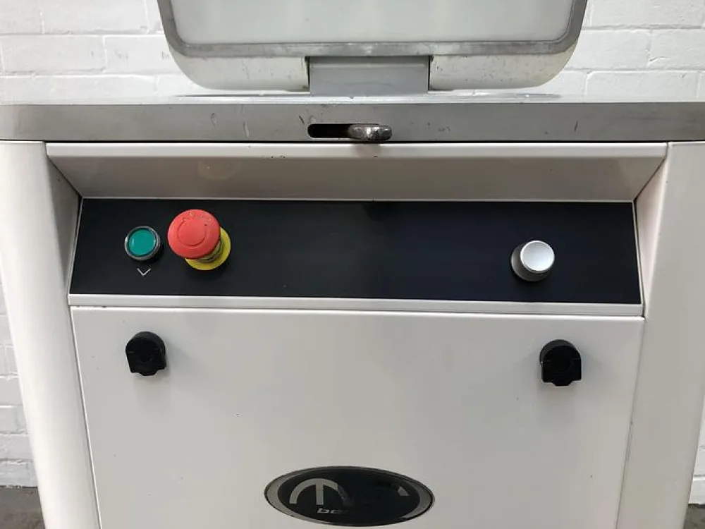 Vitella STA20, 20 piece hydraulic dough divider