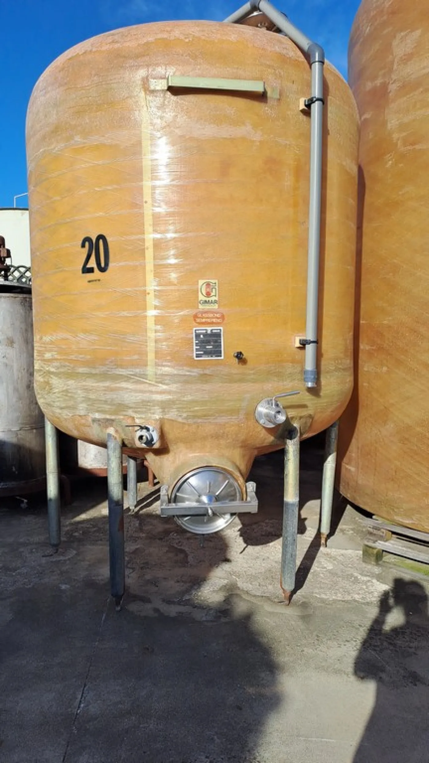 FIBERGLASS TANK MODEL STORAGE/VINIFICATION, CAPACITY 100 HL , WITH DRAIN OFF BOTTOM, SECOND HAND EQUIPMENT - 6