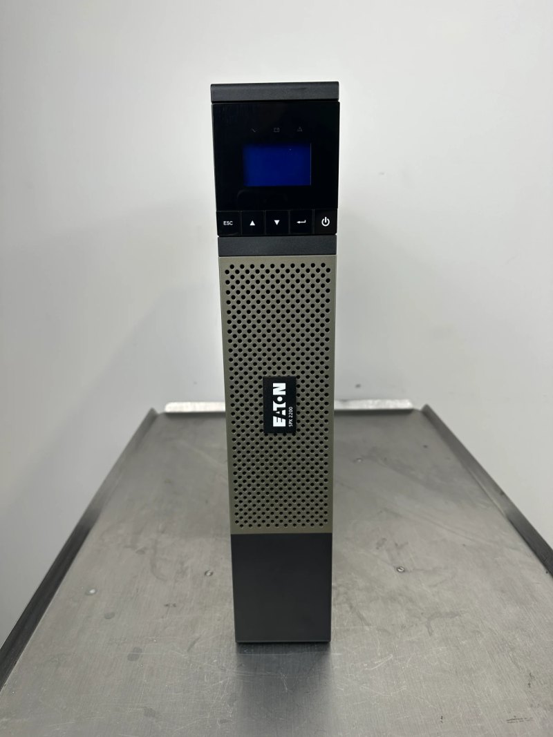 Eaton 5PX 2200i RT USV – 2200 VA / 1980 W – Rack/Tower UPS