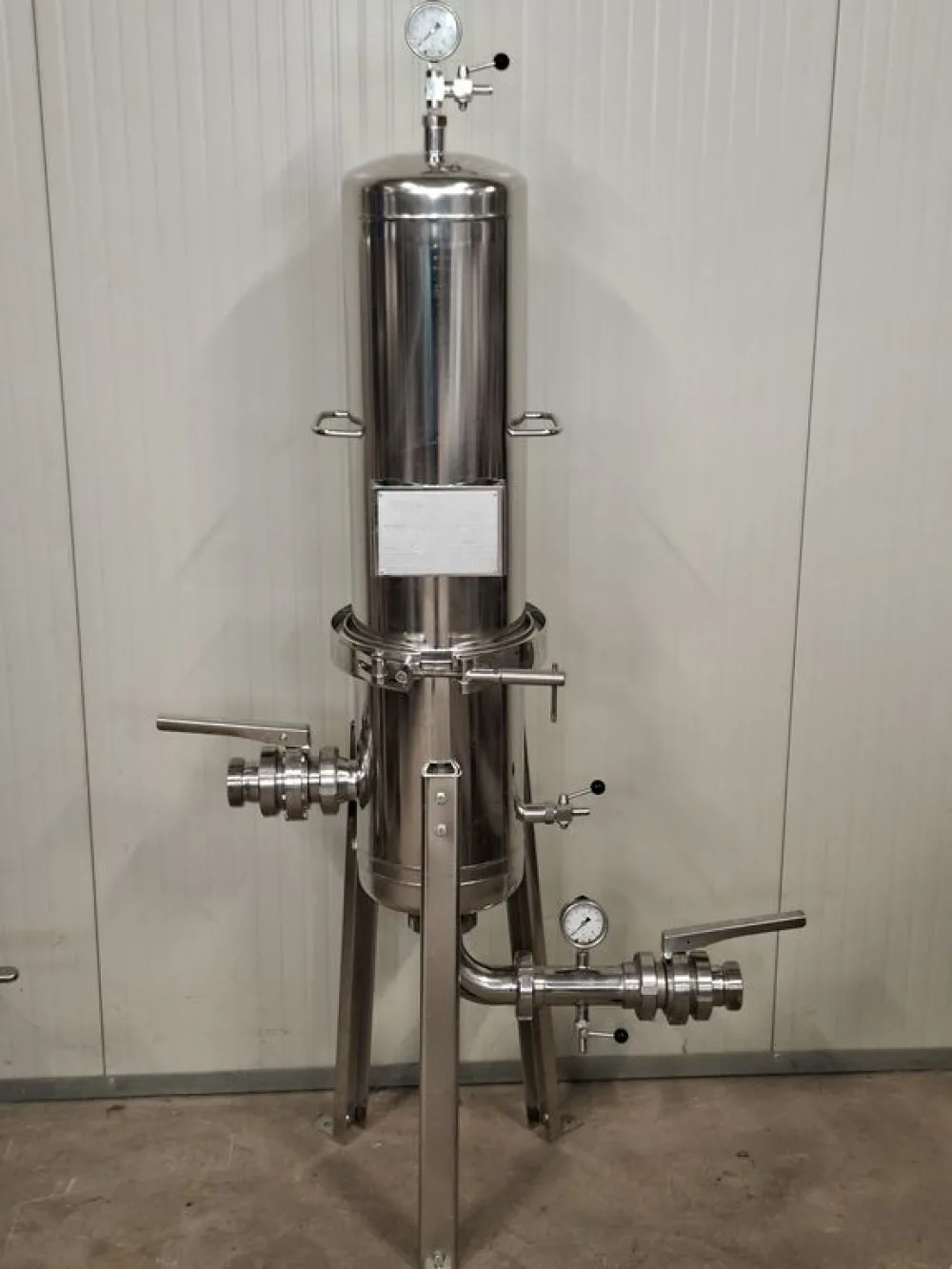 MICROFILTER/HOUSING IN STAILESS STEEL, FIRM PALL, THREE TRIPLE CARTRIDGES 30”, SECOND HAND MACHINE