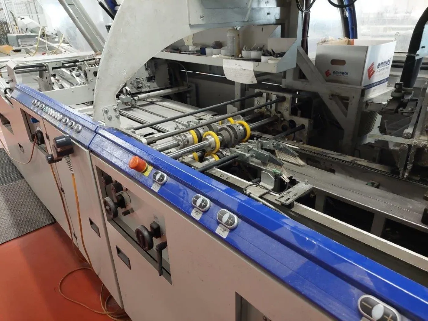 Kolbus KM 473 perfect binder - 5