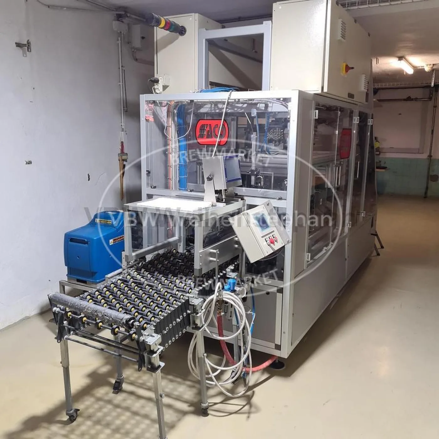 Case packer - 1