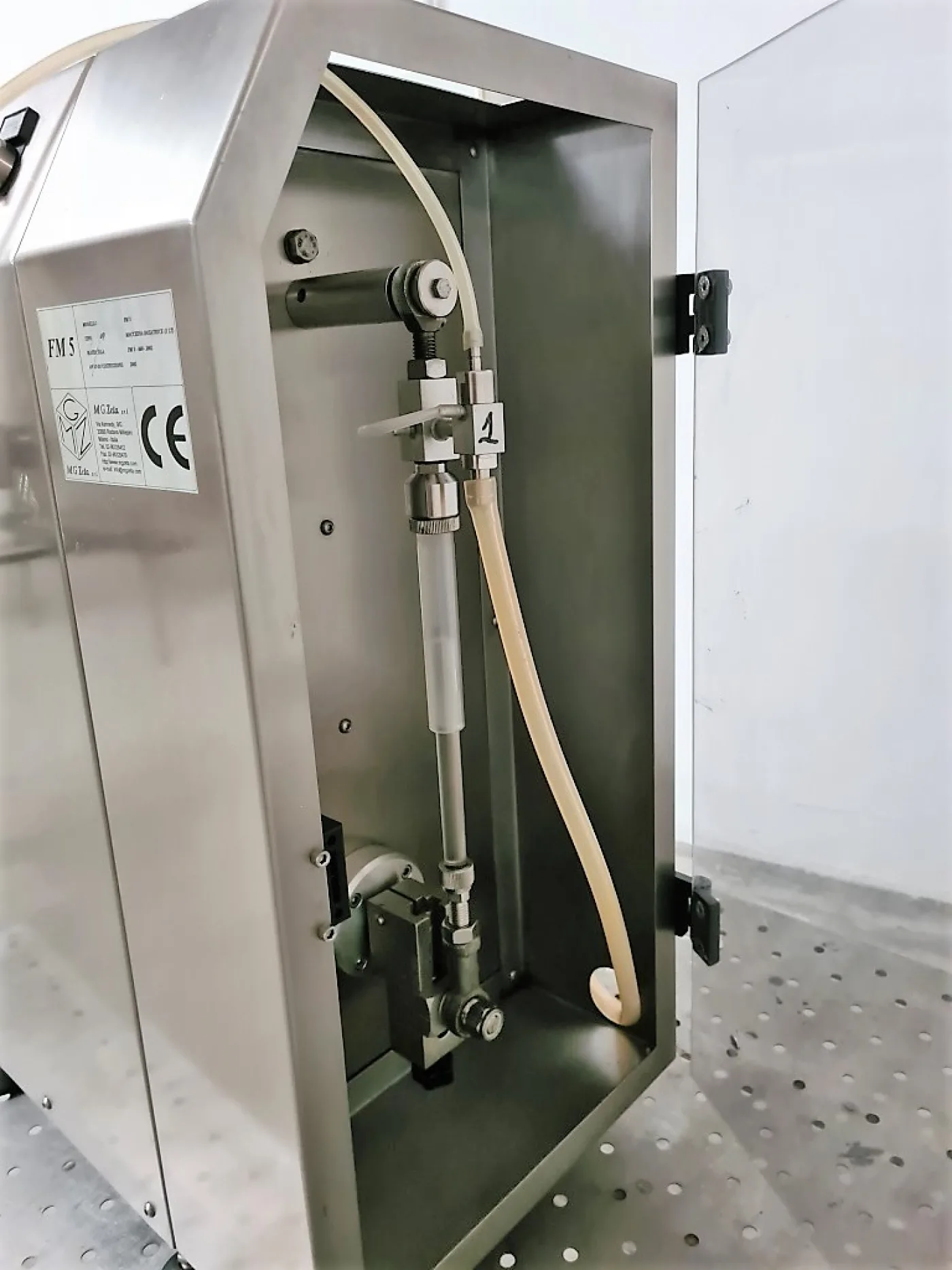 DOSATRICE LIQUIDI DA BANCO – MG ZETA – MOD. FM 5 - 4