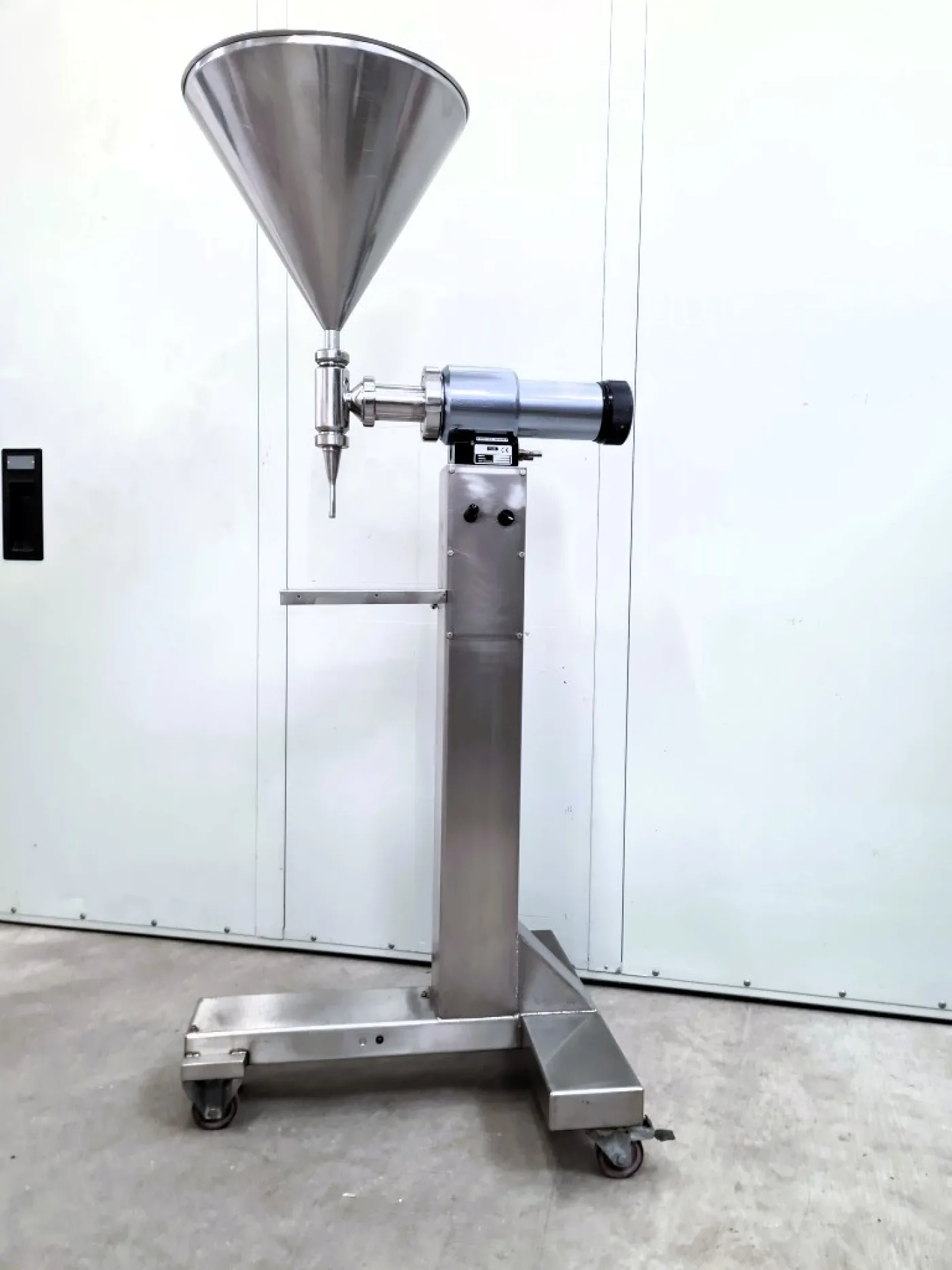 DOSATRICE PER LIQUIDI – TECNOFLUSS – MOD. VM300 - 1