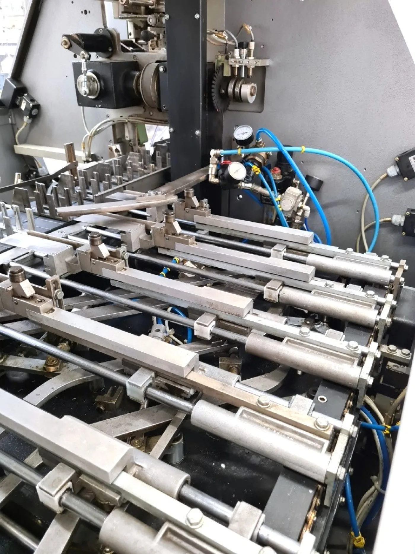 ASTUCCIATRICE AUTOMATICA ORIZZONTALE – MARCHESINI – Mod. BA 300 - 6