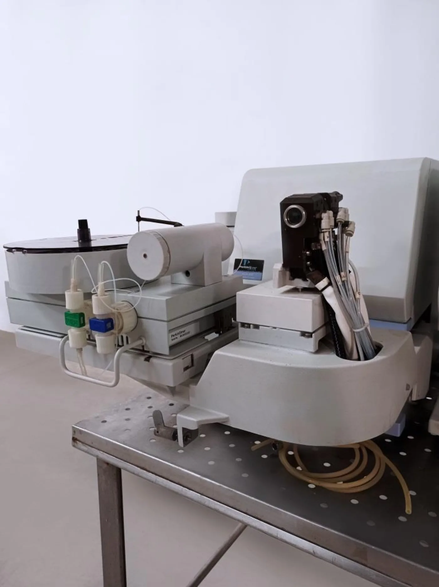 SPETTROMETRO AD ASSORBIMENTO ATOMICO – PERKIN ELMER – MOD. AANALYST 300 - 4