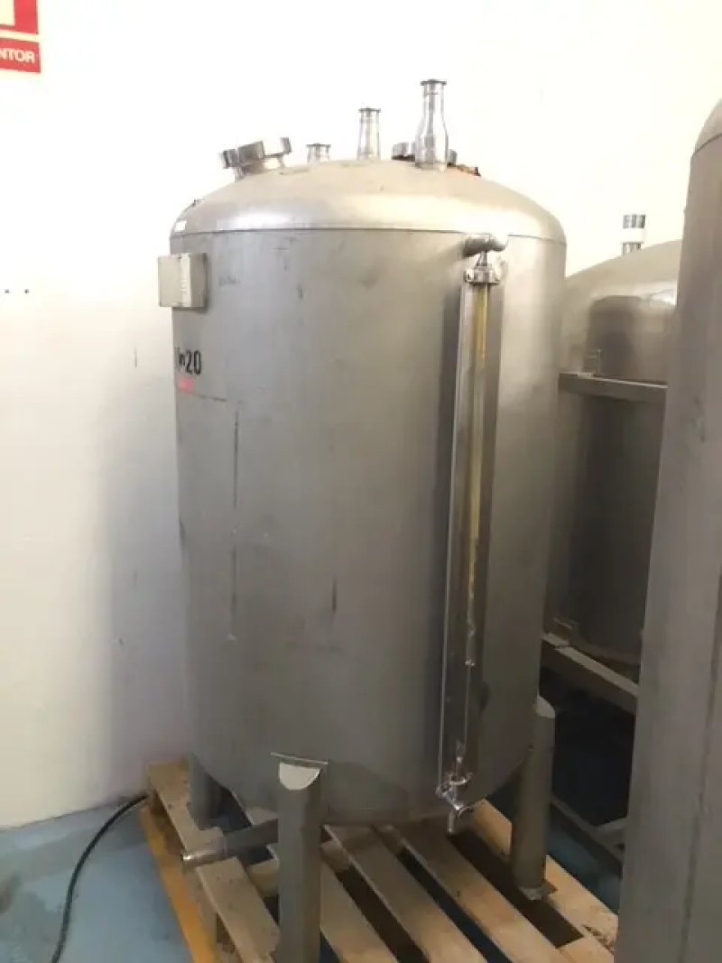 USED STAINLESS STEEL TANK 316 500 LITERS