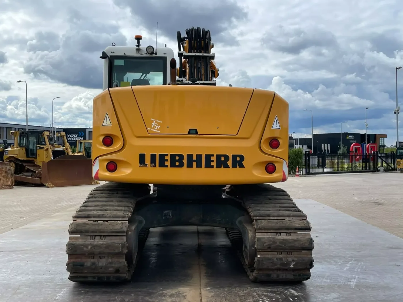 Liebherr R914 Compact - 4