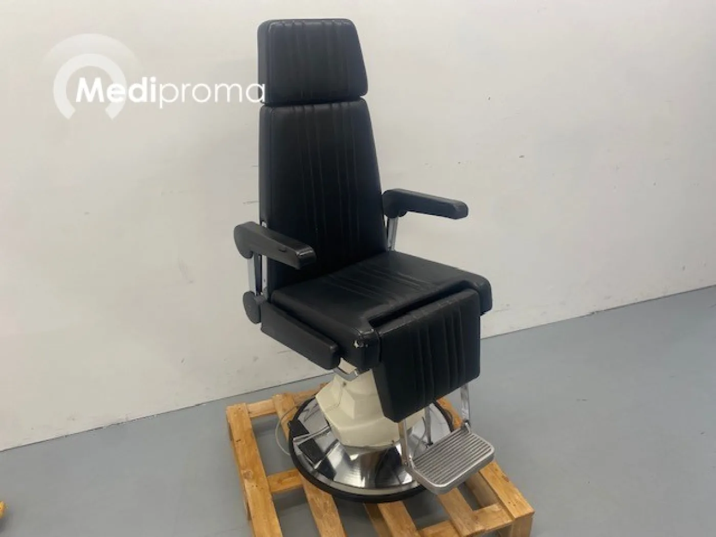 APAN Patient Chair - 1
