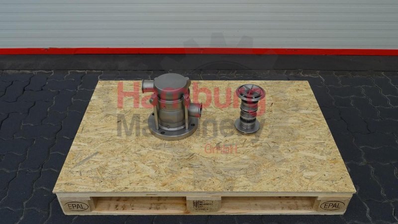 Unused Complete Outlet Triclamp including Outlet Pipe + Sleeves + Impellors Tetra Pak BM618 / BM714 Bactofuge
