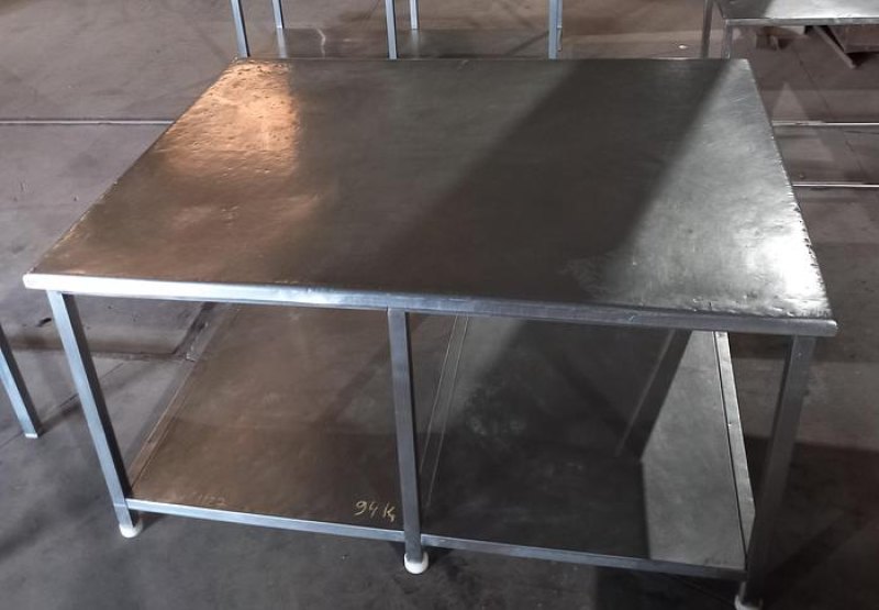 Mesa de inox 1,35X1,75 metros