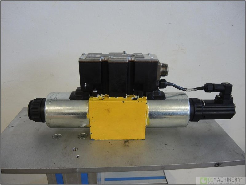 2000 REXROTH 4WREE10E75-22 AI1876