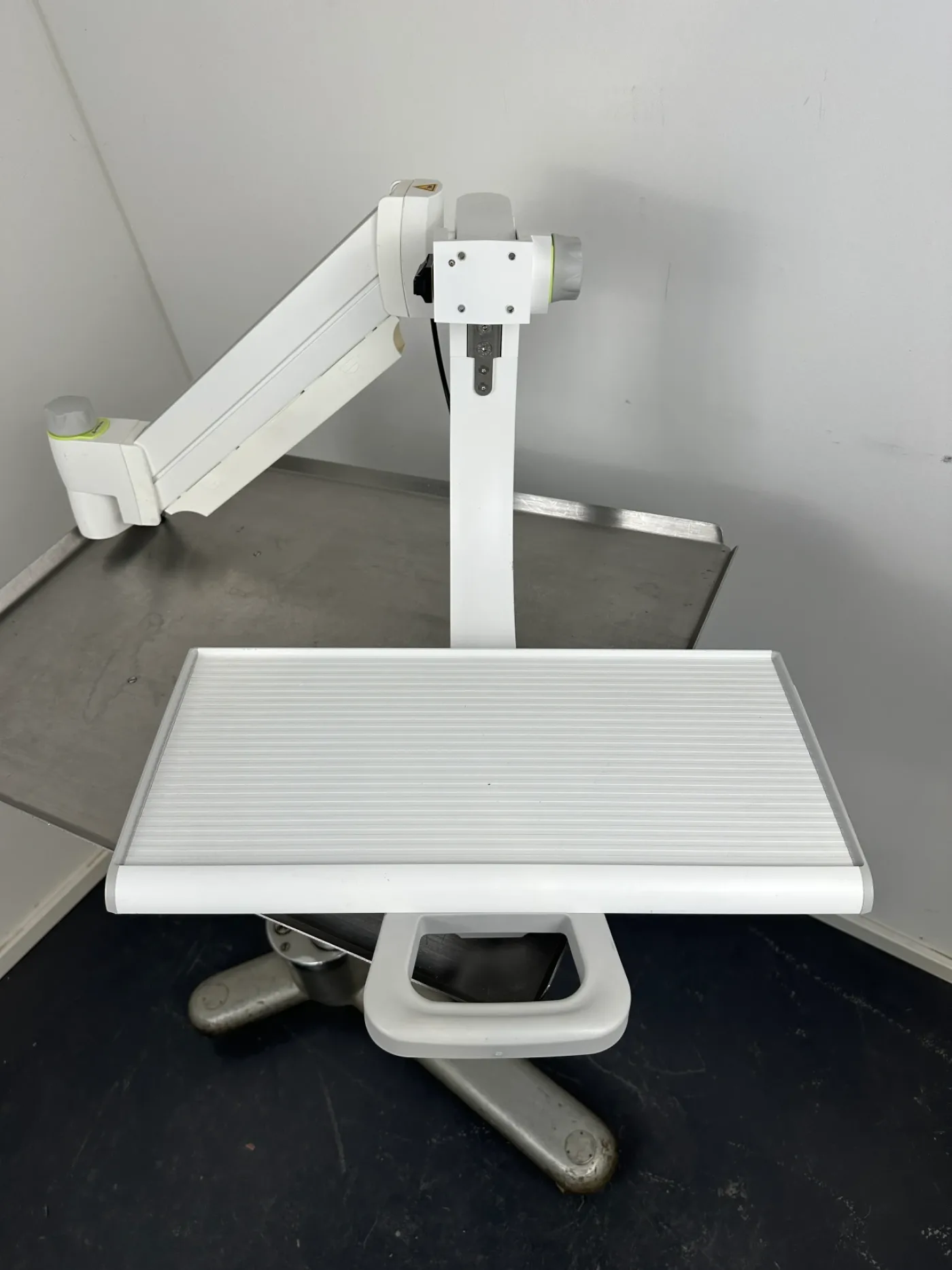 Dräger GCX G25784-01 Tastaturablage mit Auszug und Monitorhalter 35cm Ausleger - 2