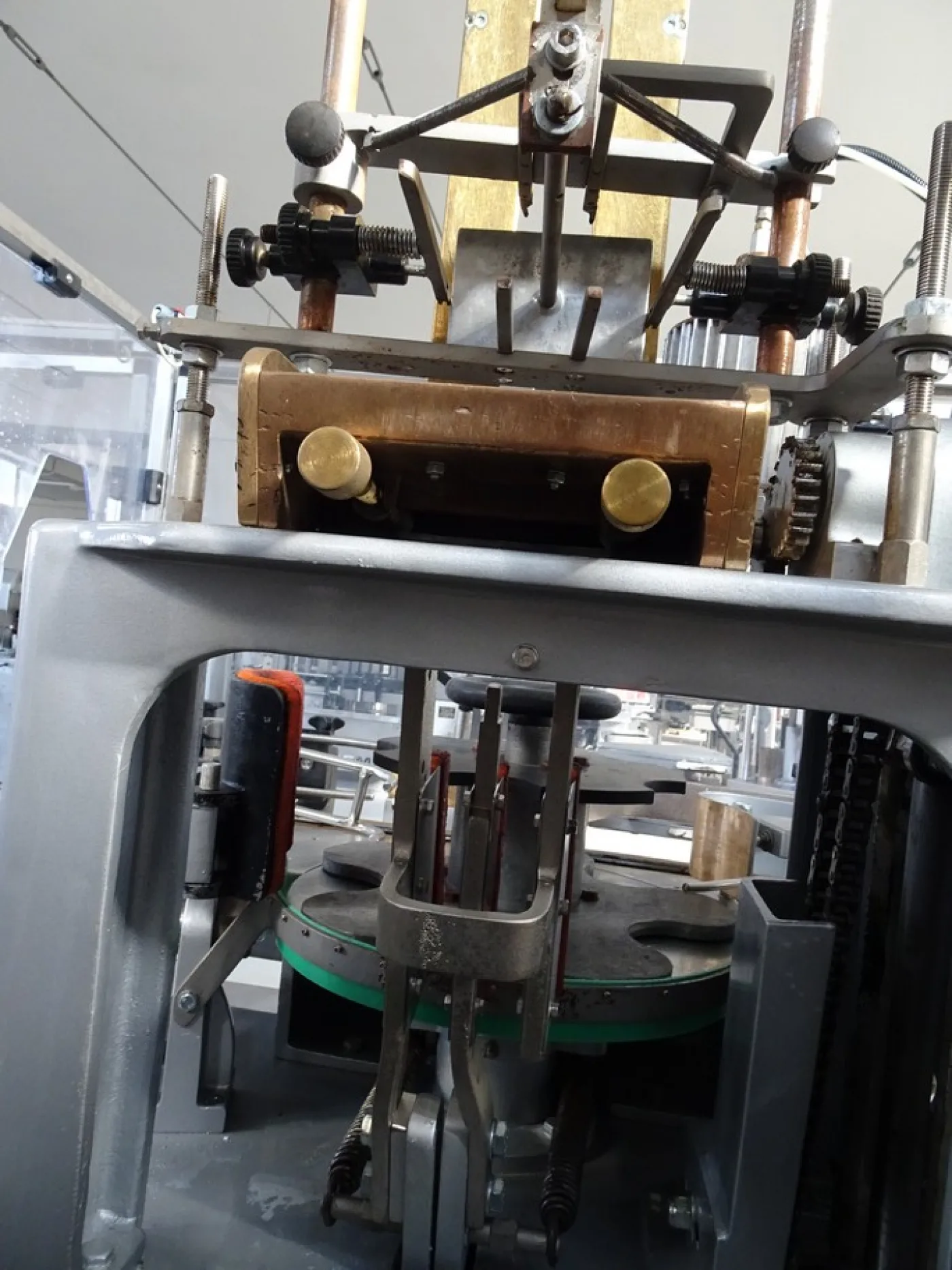 GLUE AND VANE LABELLING MACHINE CAVAGNINO E GATTI, MODEL CG61/D, SECOND-HAND MACHINE - 8
