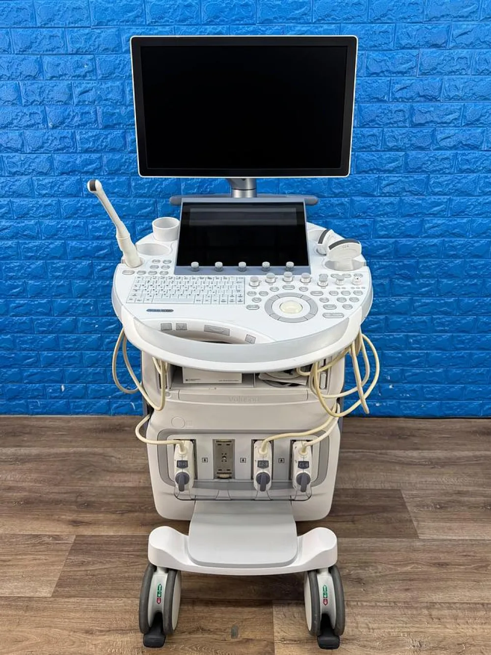 GE Voluson E8 Ultrasound YOM: 2019