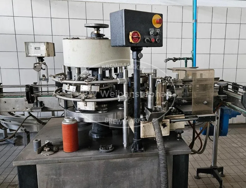Labelling machine