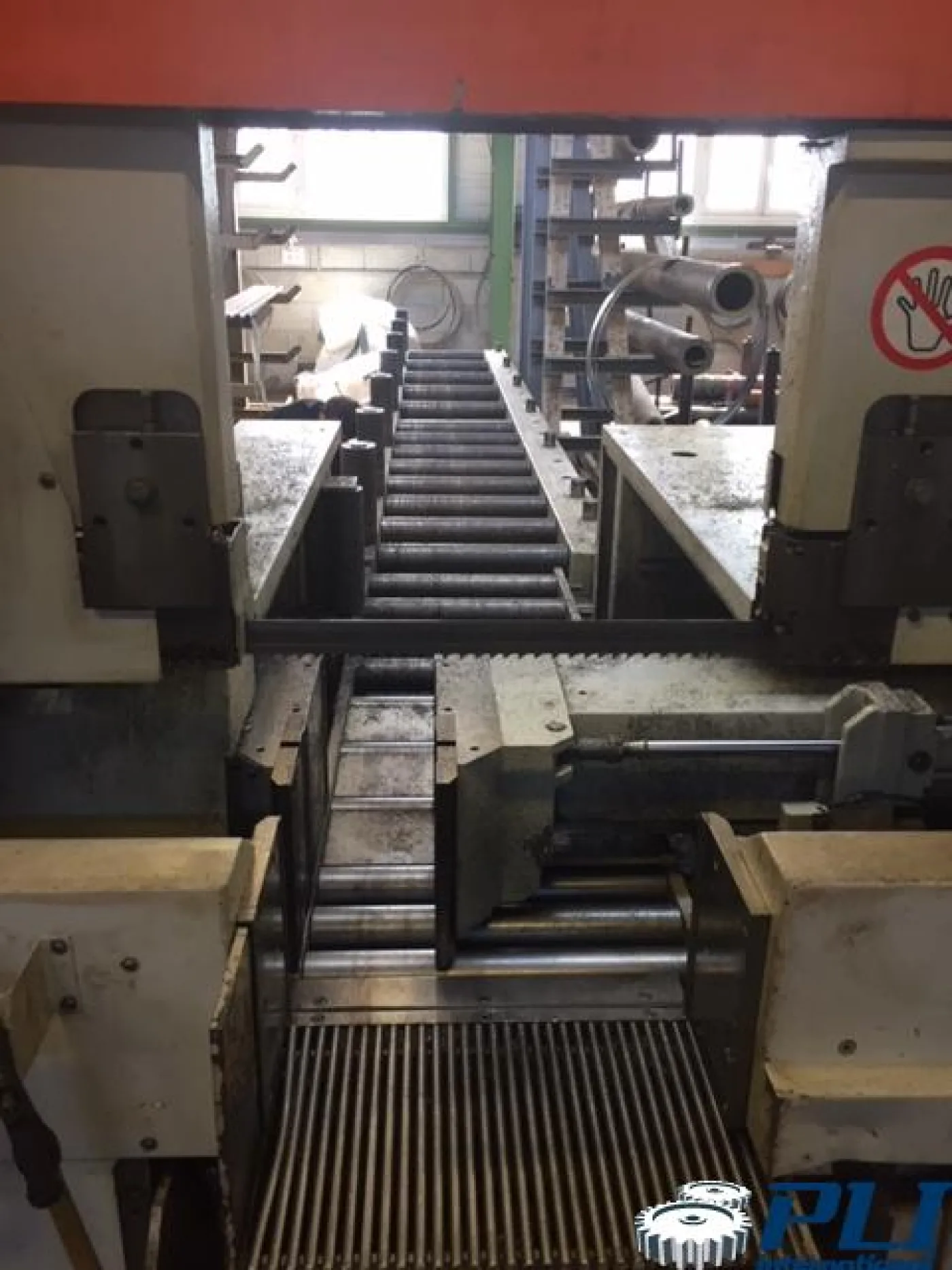 Kasto double column band saw AC4 - 4