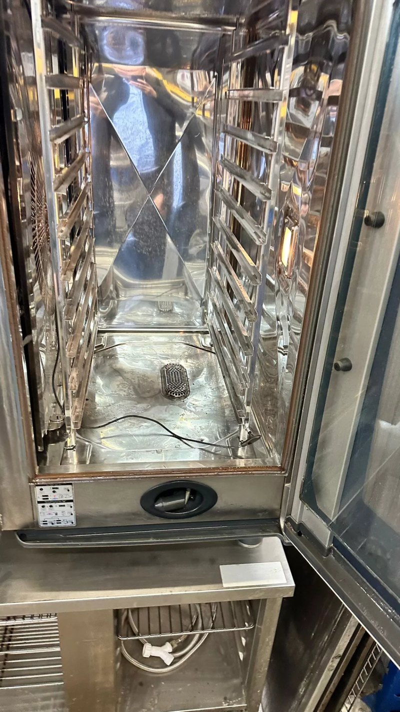 Rational Gas CombiMaster Plus (CMP), 10-1/1/G (10-Grid Gas Combi Oven) 2018 - islandcatering
