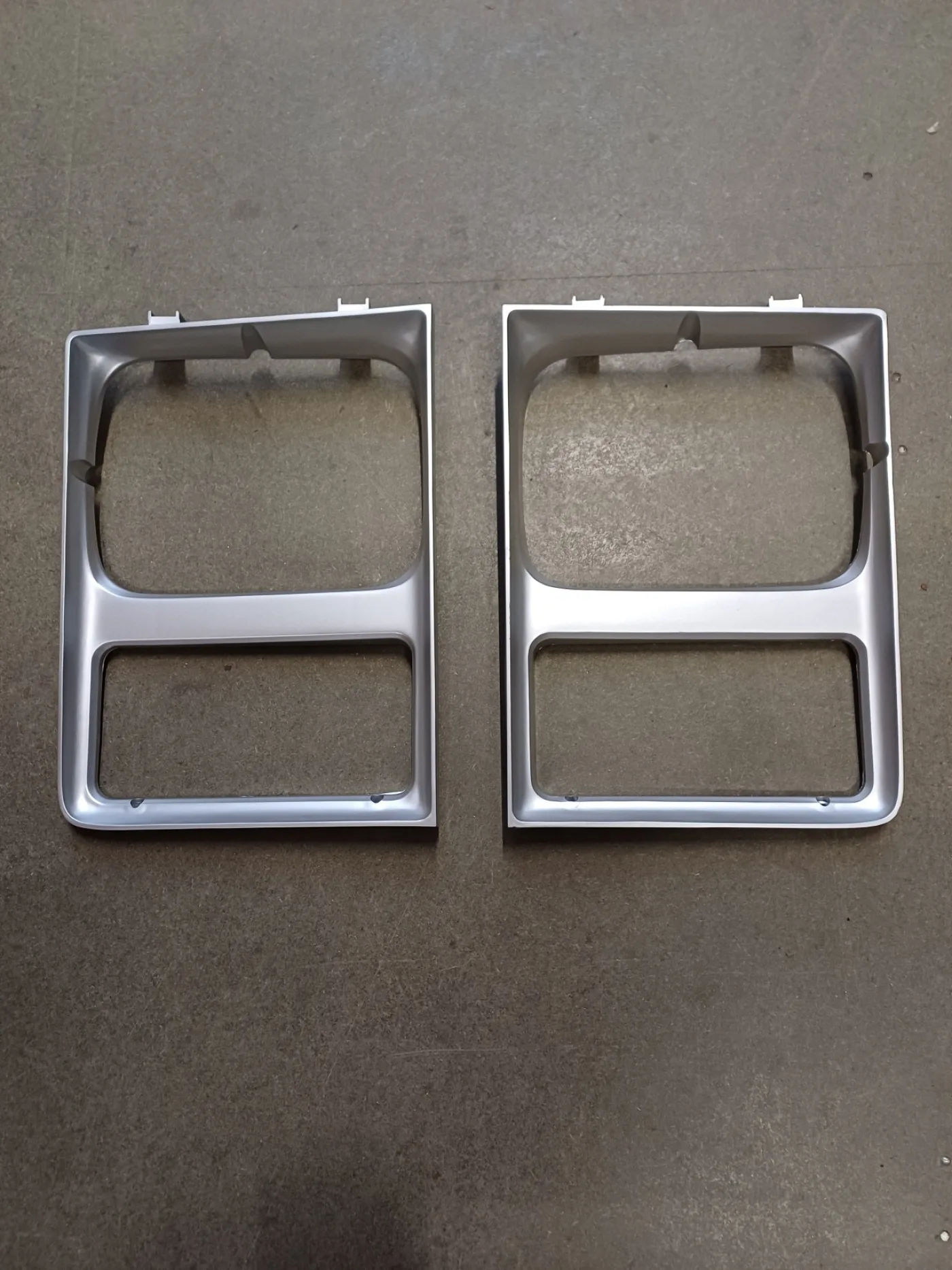 Koplamp Bezel single headlight Chevrolet C/K - 1