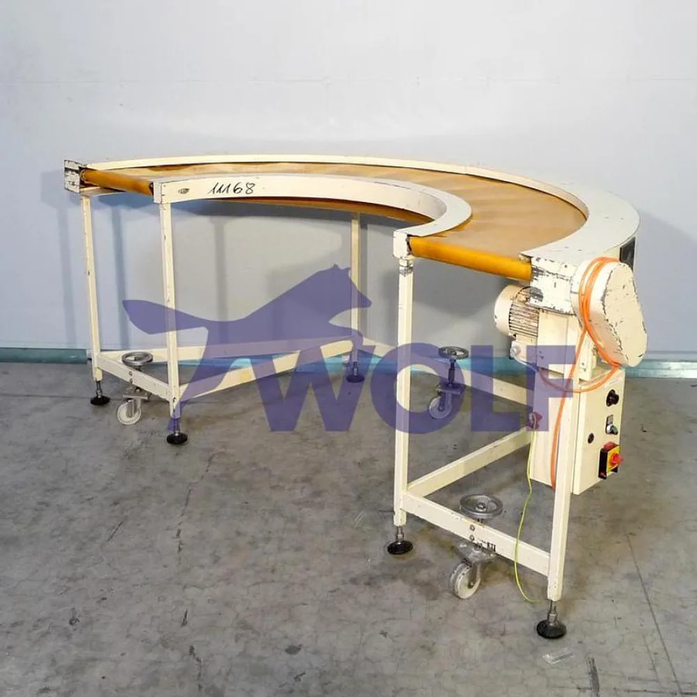 180°-Kurventisch WOLF - Type TT-320-180°-R mit ca. 320 mm Arbeitsbreite.