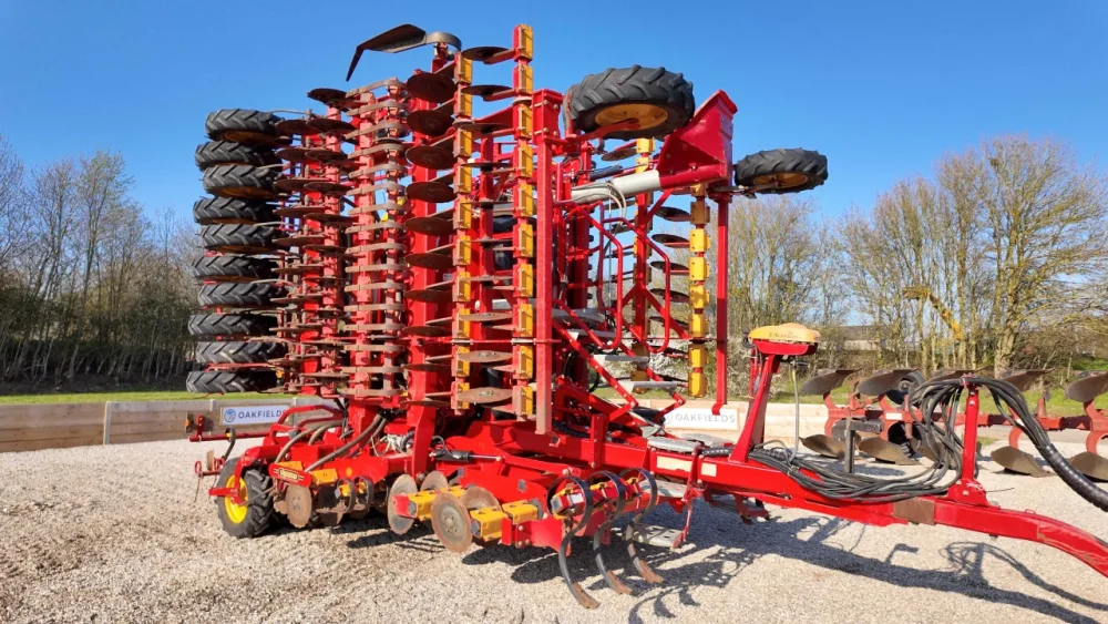 2017 Vaderstad Rapid 800S seed drill